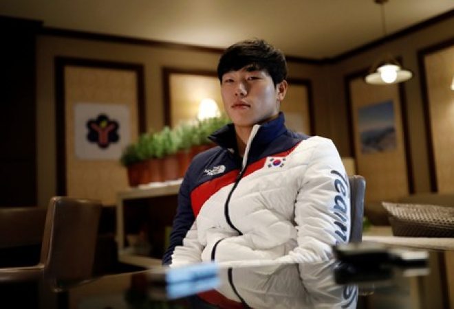 Medalhista de ouro Yun Sung-bin, apelidado Homem de Ferro, durante entrevista em Pyeongchang. 18/02/2018. REUTERS/Kim Hong-Ji