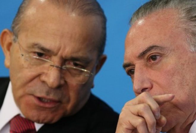 Presidente Michel Temer e ministro-chefe da Casa Civil, Eliseu Padilha, durante reunião no Palácio do Planalto, em Brasília
