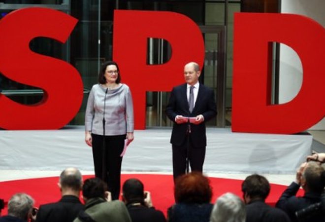 Líder interina do Partido Social-Democrata da Alemanha (SPD) , Andrea Nahles, e Olaf Scholz apresentam ministros de sua legenda para o novo governo de coalizão, em Berlim