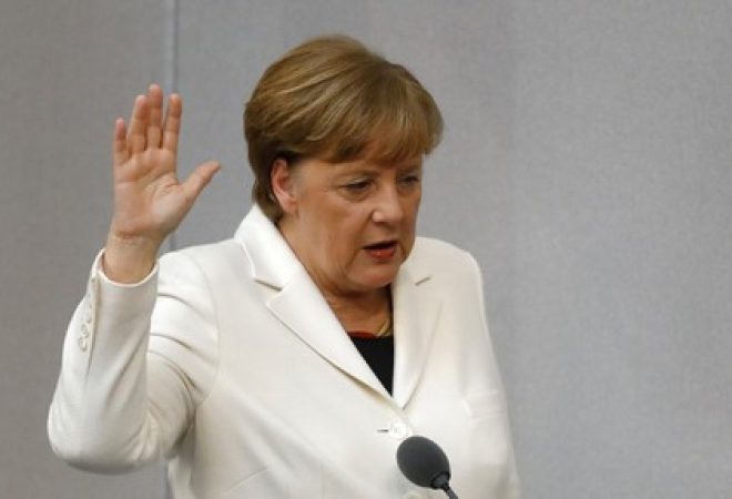Chanceler alemã, Angela Merkel, durante cerimônia de posse no Parlamento, em Berlim