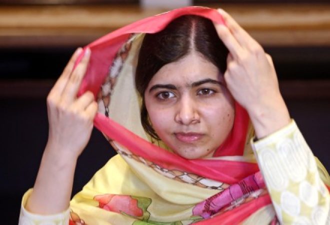Malala Yousafzai durante entrevista à Reuters em Islamabad