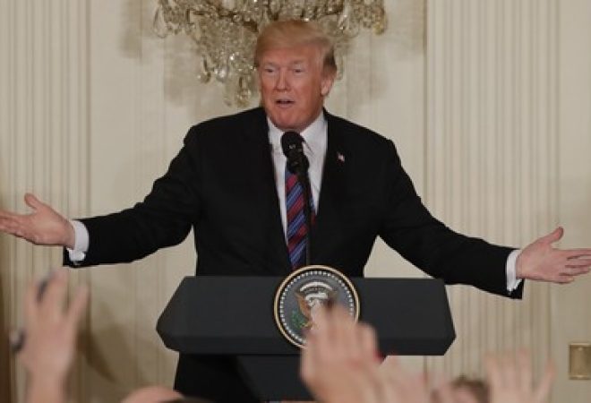 Trump concede entrevista em Washington