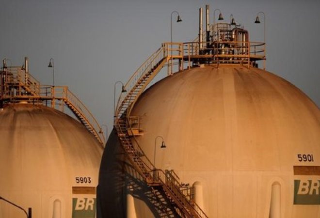 Tanques da Petrobras em Brasília