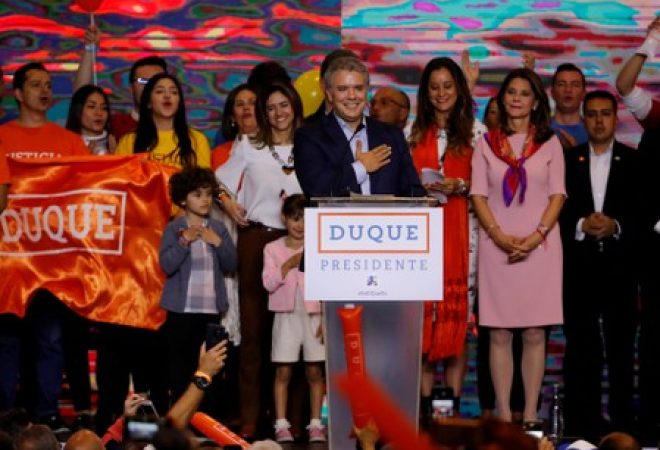 Candidato à presidência da Colômbia Ivan Duque durante evento após primeiro turno das eleições em Bogotá