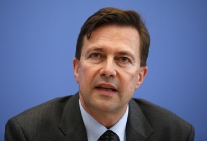 Steffen Seibert, porta-voz do governo alemão, durante coletiva de imprensa em Berlim, Alemanha
