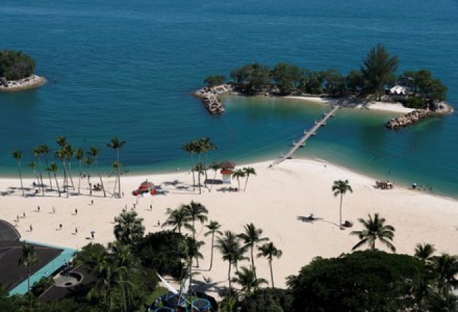 Praia de Siloso, na ilha Sentosa, em Cingapura