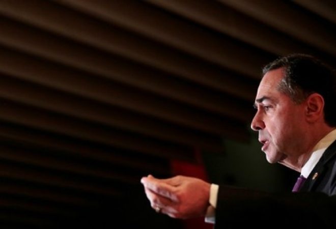 Ministro Luís Roberto Barroso, do STF, durante evento em São Paulo