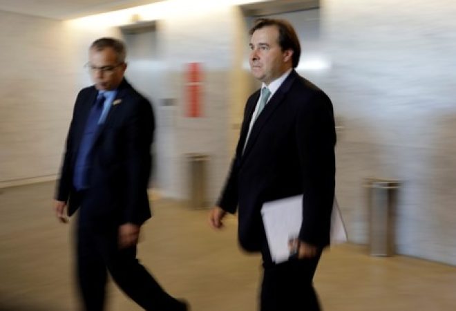 Presidente da Câmara dos Deputados, Rodrigo Maia, chega para entrevista coletiva em São Paulo