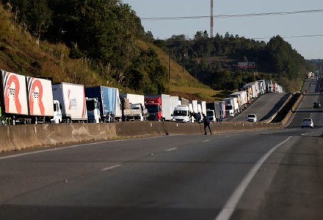 Greve nacional de caminhoneiros