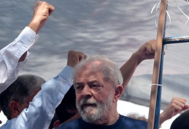 Ex-presidente Luiz Inácio Lula da Silva durante protesto em São Bernando do Campo
