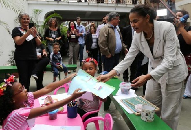 Marina Silva visita ONG no Rio de Janeiro