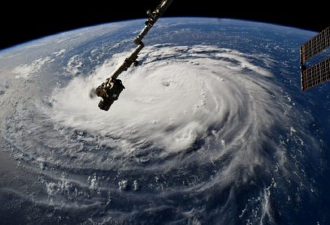 Foto da Nasa mostra o furacão Florence a caminho dos EUA, visto da Estação Espacial Internacional