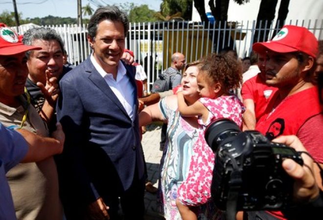 Haddad deixa sede da Polícia Federal em Curitiba