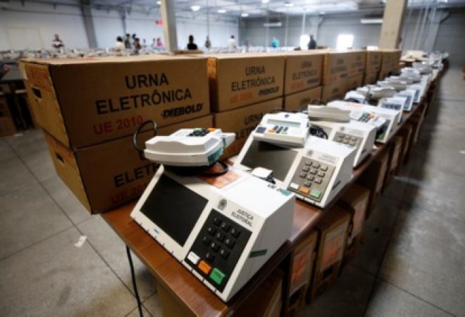Urnas eletrônicas em Curitiba