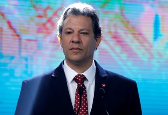 Candidato do PT à Presidência, Fernando Haddad, durante debate em São Paulo