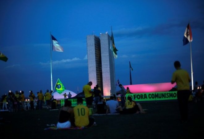 Manifestação diante do Congresso Nacional em Brasília