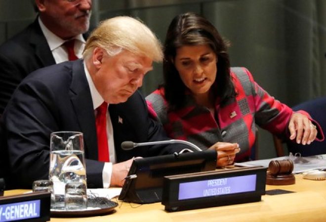 Presidente dos EUA, Donald Trump, e embaixadora do país na ONU, Nikki Haley