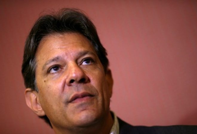 Haddad concede entrevista em Brasília