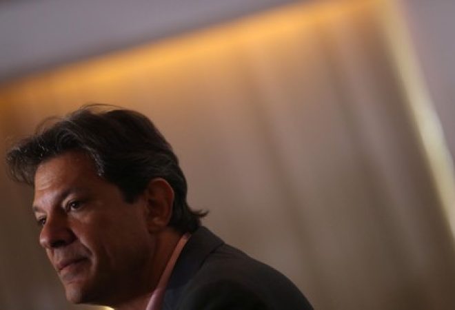 Candidato do PT à Presidência, Fernando Haddad, durante entrevista coletiva no Rio de Janeiro