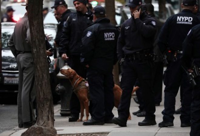 Polícia responde a chamado sobre pacote suspeito em Manhattan