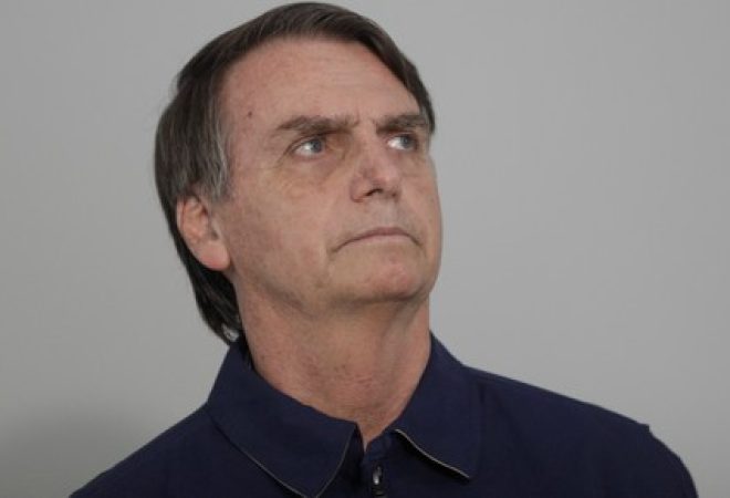 Jair Bolsonaro durante entrevista coletiva no Rio de Janeiro