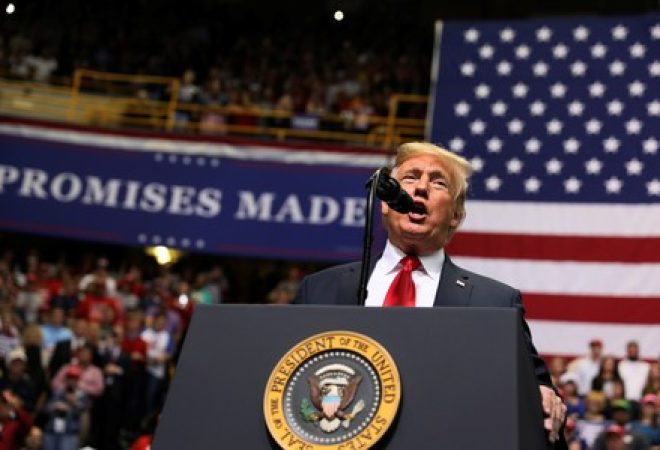 Presidente dos EUA, Donald Trump, durante evento com apoiadores em Chattanooga, Tennessee