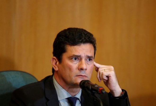 Sérgio Moro durante entrevista coletiva em Curitiba