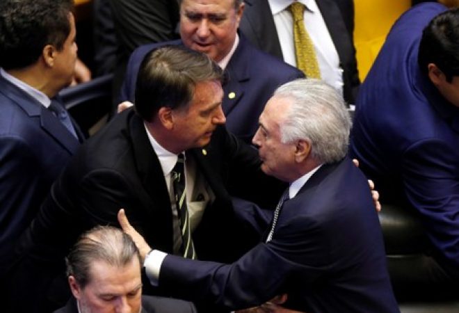 Presidente Michel Temer e presidente eleito Jair Bolsonaro durante sessão do Congresso Nacional