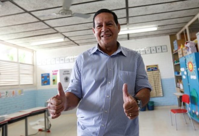 Vice-presidente eleito, general Hamilton Mourão, em Brasília
