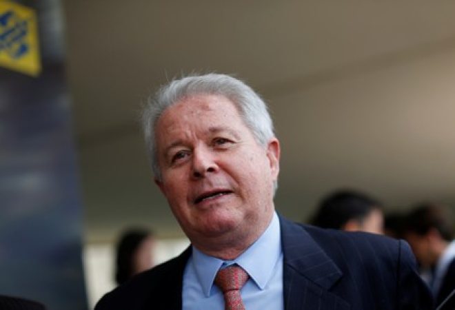 Economista Rubem Novaes chega para reunião na sede da transição de governo em Brasília