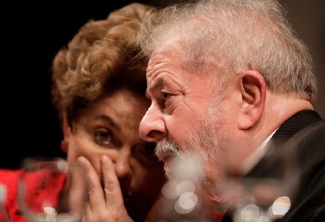 Lula e Dilma durante evento do PT em Brasília