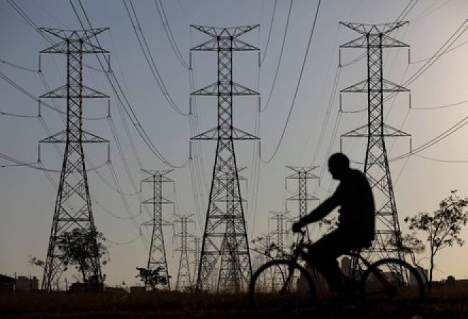 Linhas de transmissão de energia