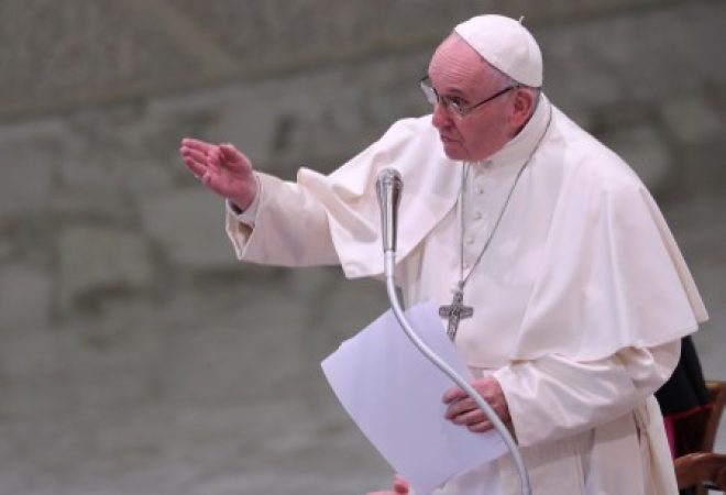 Papa Francisco em audiência para ler mensagem de Natal a funcionários do Vaticano