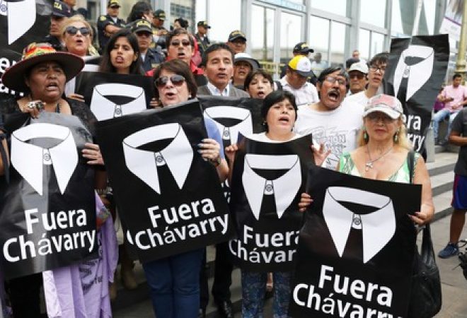 Protesto contra o então procurador-geral peruano, Pedro Chávarry, em Lima