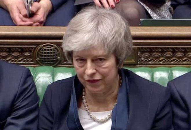 Premiê brittânica, Theresa May, no Parlamento