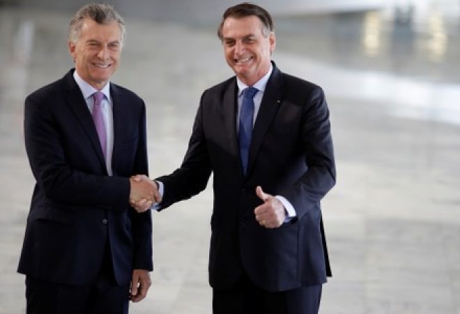 Presidente Jair Bolsonaro recebe presidente argentino, Mauricio Macri, em Brasília