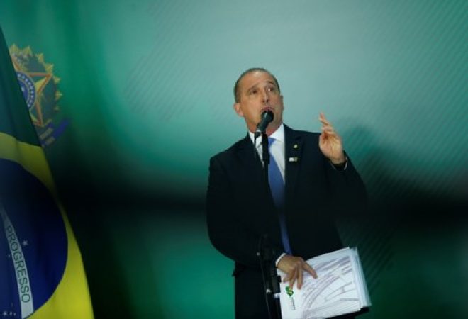 Onyx Lorenzoni durante entrevista coletiva em Brasília