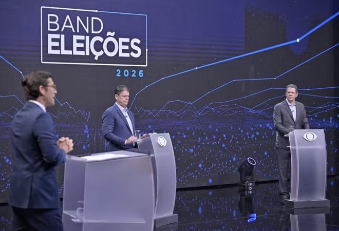 Primeiro debate entre Fernando Haddad e Tarcísio de Freitas. Foto: Renato Pizzutto/Band/Divulgação