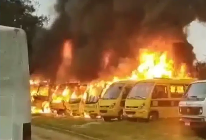 vans escolares incendiadas_fran co da rocha_sp